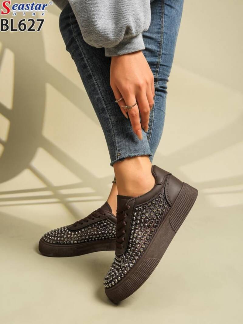 Buty sportowe damskie Roz 36-41 / 12 par	 1